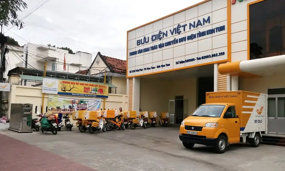 bưu điện Kon Tum